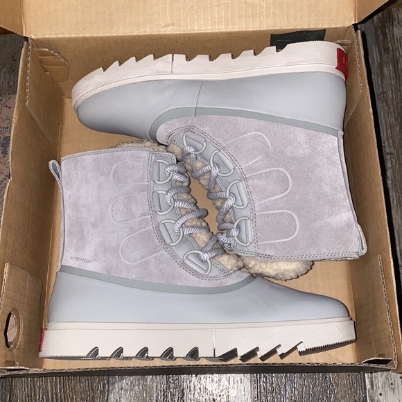 Sorel Joan of Artic next lite dove gray NWT 8.5 - Picture 2 of 10